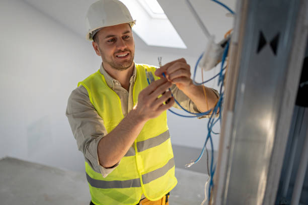 Best Local Electrician Companies  in Courtland, VA